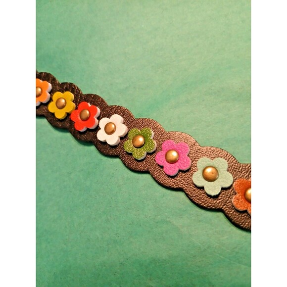 Black Boho FLOWER Faux leather Snap Bracelet Adjustable 8.9" - Picture 4 of 8